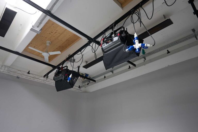 Mediaprojekt_Filmstudio_Deckenschienensystem_3